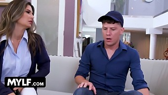Hardcore American Sex With Big Tits And Big Cock