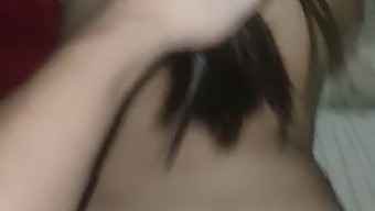 Video Pov Di Una Milf Che Si Fa Togliere I Vestiti Da Un Cornetto Mentre Il Marito È Via