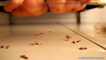 Giantess Fetish: Domination And Submission In Hd